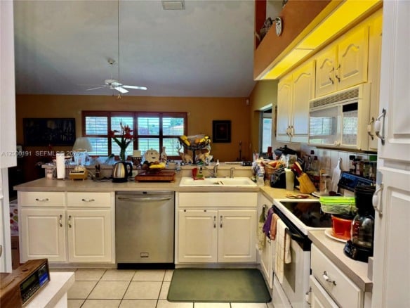 3509 Sunrise Dr, Other City – In The State Of Florida FL 33872 — #A12000191