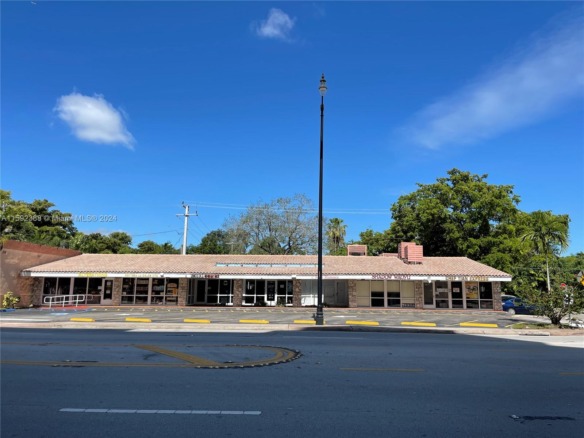 4700 S Le Jeune Rd, Coral Gables FL 33146 — #A11592388