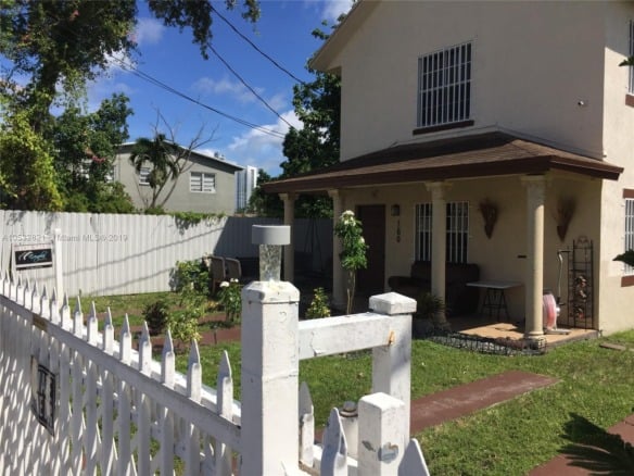 160 NW 27th St, Miami FL 33127 — #A10532821