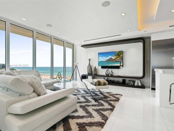 100 Lincoln Rd, Miami Beach FL 33139 — #A11071952